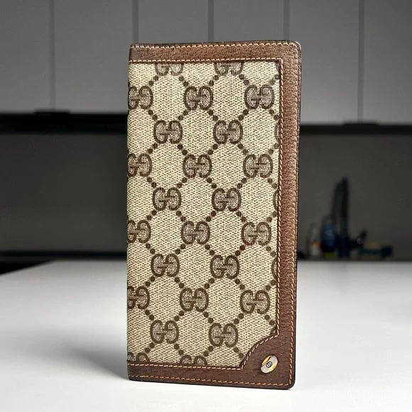 Gucci Beige and Brown Wallet and check book - Picture 1 of 7
